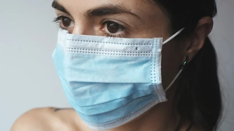 Naturalne sposoby na promienną i zdrową cerę
